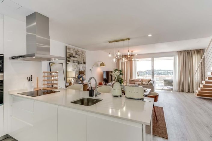 Image No.33-3 Bed Townhouse for sale