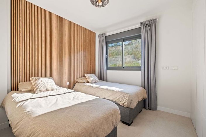 Image No.17-2 Bed Apartment for sale