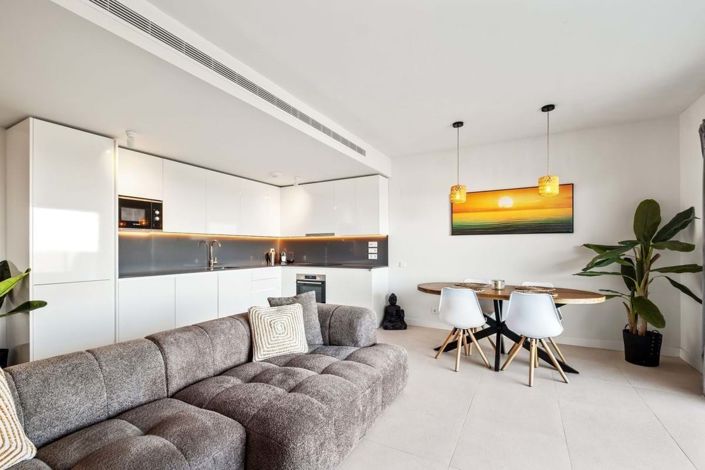 Image No.8-2 Bed Apartment for sale