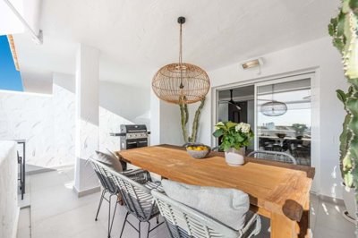 1447-647637-78d1f4f8b6655591b02d22fabb36a692d