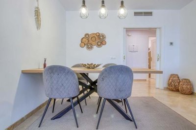 1447-648332-78d1f4f8b6655591b02d22fabb36a692d