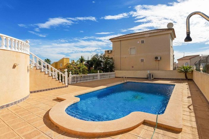 Image No.26-5 Bed Villa for sale