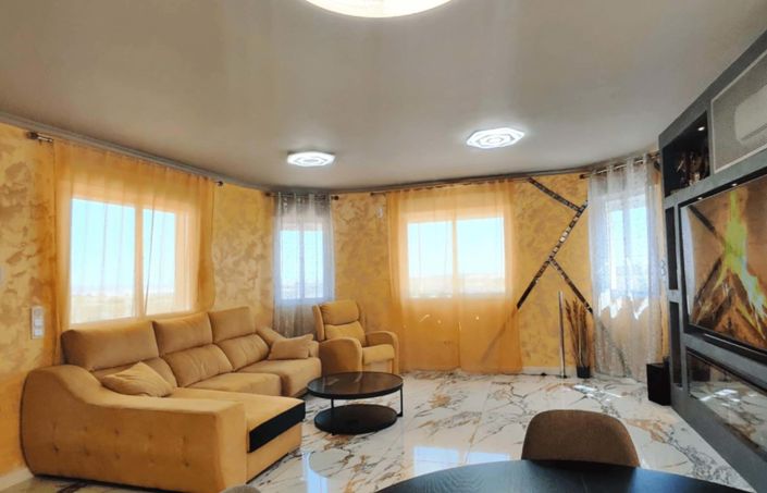 Image No.6-Villa de 4 chambres à vendre à Villamartin