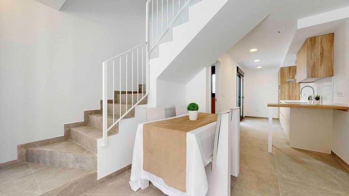 Image No.21-3 Bed Apartment for sale