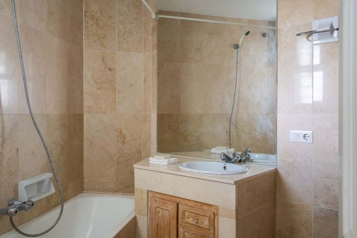 Image No.16-2 Bed Apartment for sale