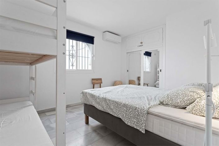 Image No.19-2 Bed Apartment for sale