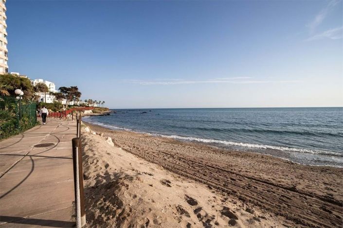 Image No.23-2 Bed Apartment for sale