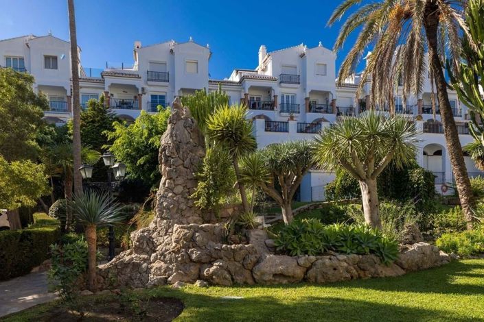 Image No.31-3 Bed Property for sale