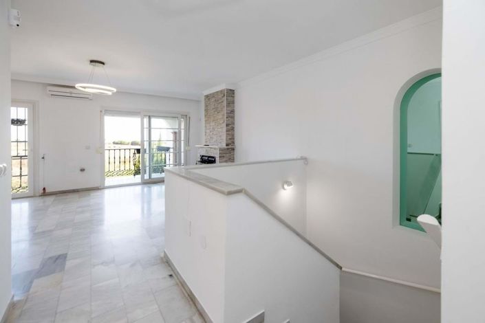 Image No.36-3 Bed Property for sale