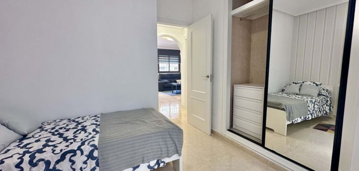 Image No.17-3 Bed Townhouse for sale