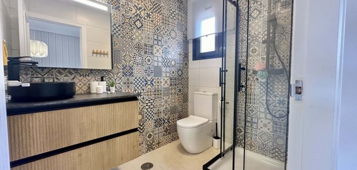 Image No.31-3 Bed Townhouse for sale