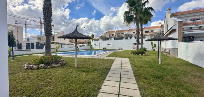 Image No.49-3 Bed Townhouse for sale