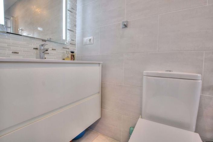 Image No.16-2 Bed Villa for sale