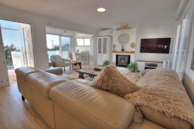 1447-648190-78d1f4f8b6655591b02d22fabb36a692d