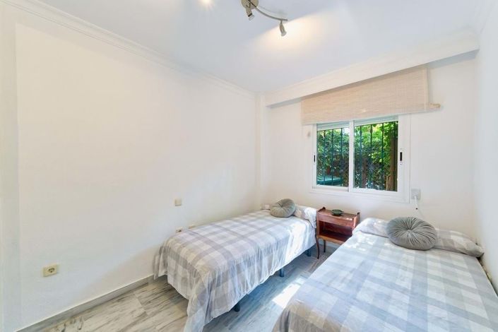 Image No.12-3 Bed Apartment for sale