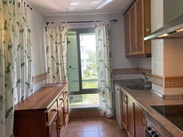 1447-645323-78d1f4f8b6655591b02d22fabb36a692d