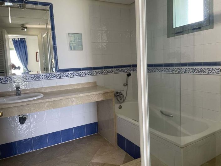 Image No.21-2 Bed Apartment for sale