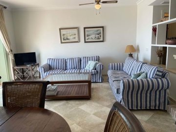 1447-645323-78d1f4f8b6655591b02d22fabb36a692d