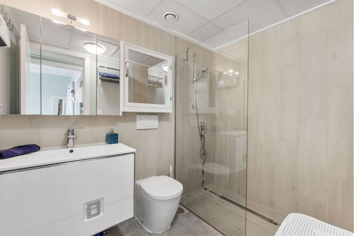 Image No.20-2 Bed Bungalow for sale