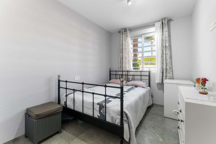 Image No.21-2 Bed Bungalow for sale