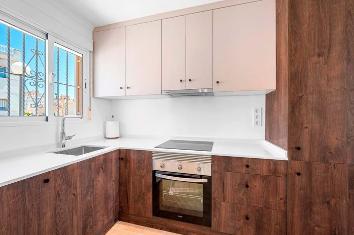 Image No.19-3 Bed Semi-Detached for sale