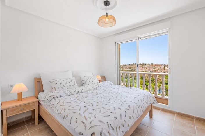 Image No.27-3 Bed Semi-Detached for sale