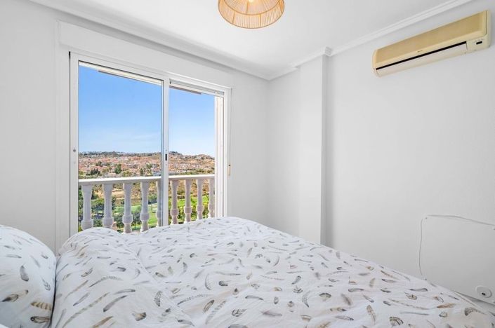 Image No.28-3 Bed Semi-Detached for sale