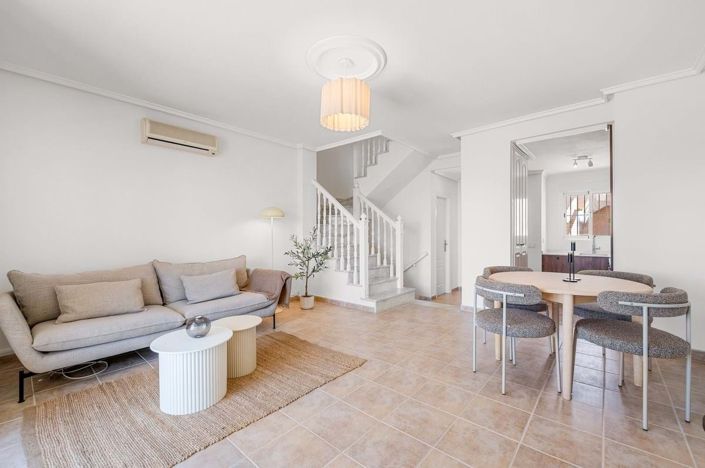 Image No.9-3 Bed Semi-Detached for sale