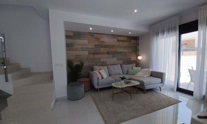 Image No.12-3 Bed Villa for sale