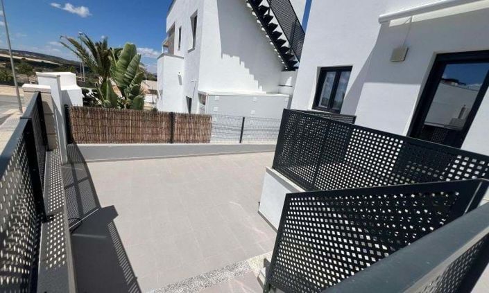 Image No.14-3 Bed Villa for sale