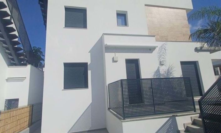 Image No.28-3 Bed Villa for sale