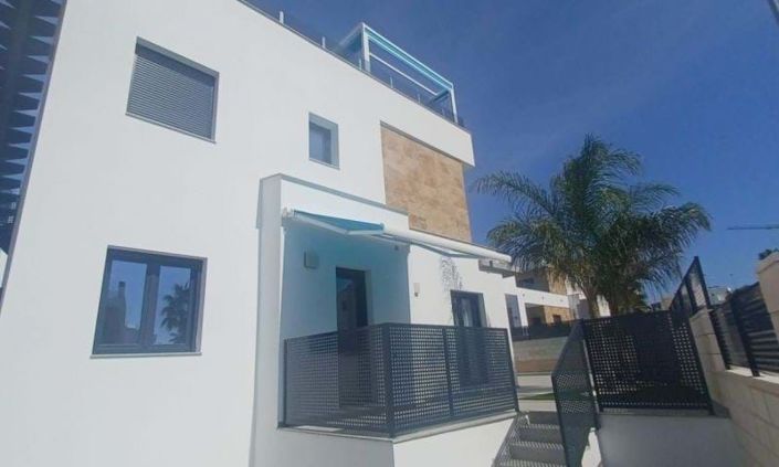 Image No.32-3 Bed Villa for sale