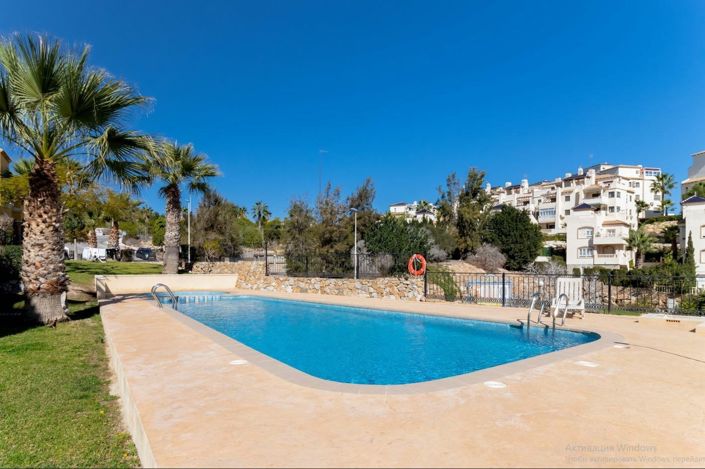 Image No.26-2 Bed Townhouse for sale