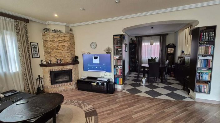 Image No.6-2 Bed Villa for sale