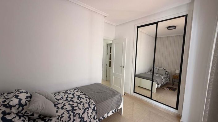 Image No.11-3 Bed Townhouse for sale