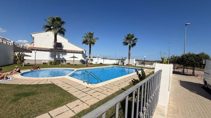 Image No.2-3 Bed Townhouse for sale