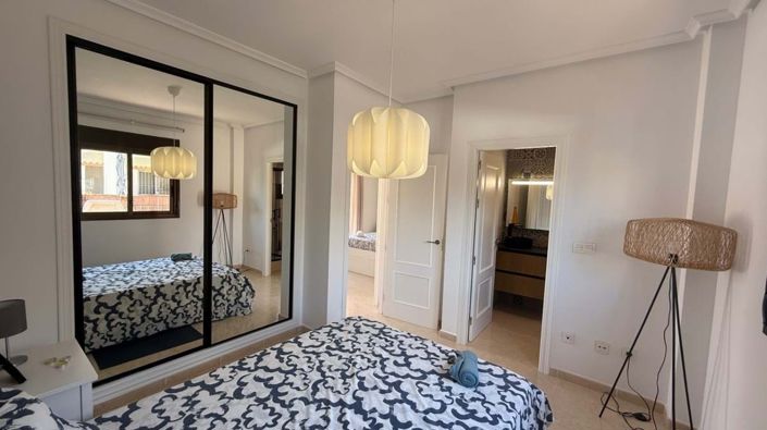 Image No.8-3 Bed Townhouse for sale