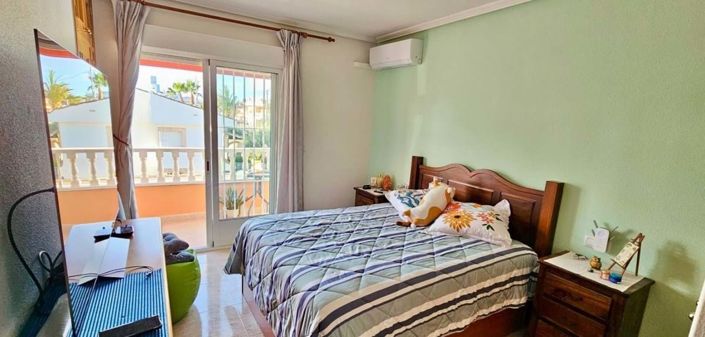 Image No.5-3 Bed Townhouse for sale