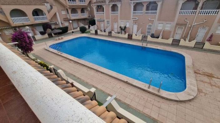 Image No.23-2 Bed Townhouse for sale