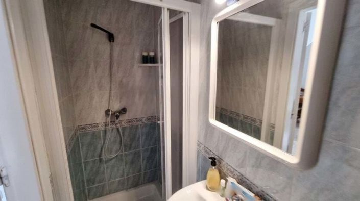 Image No.7-2 Bed Townhouse for sale