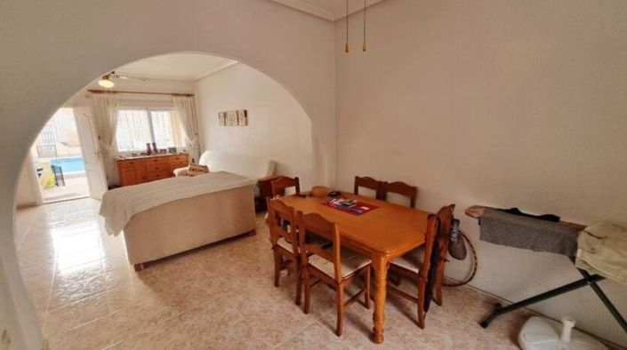 Image No.9-2 Bed Townhouse for sale