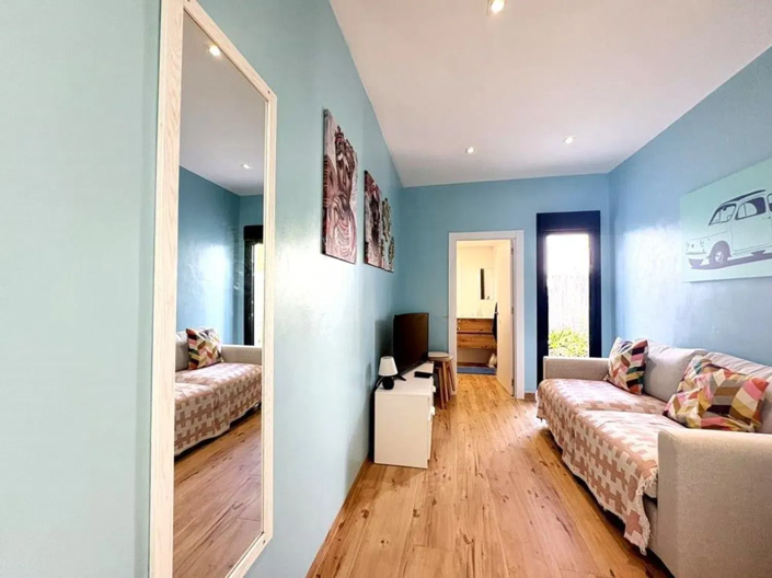 Image No.11-2 Bed Property for sale