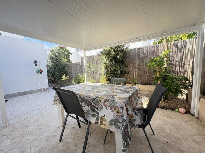 Image No.20-2 Bed Property for sale