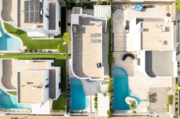 Image No.23-2 Bed Property for sale