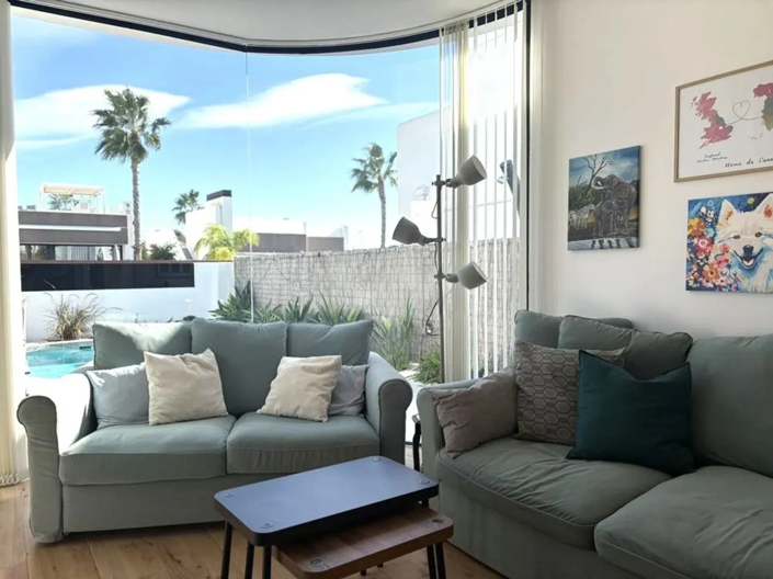 Image No.4-2 Bed Property for sale