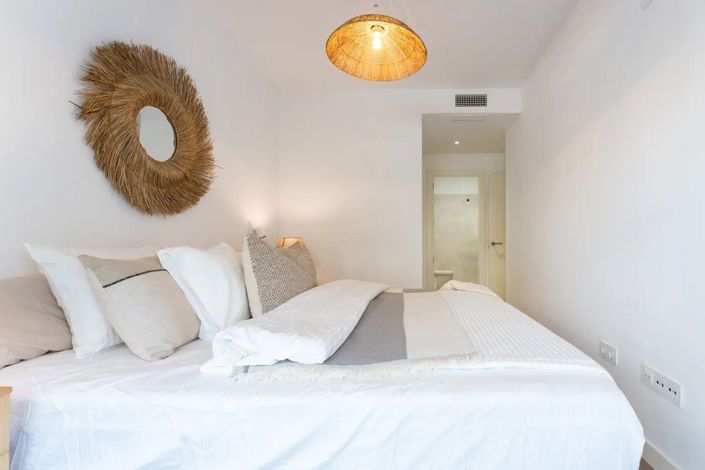 Image No.17-3 Bed Apartment for sale