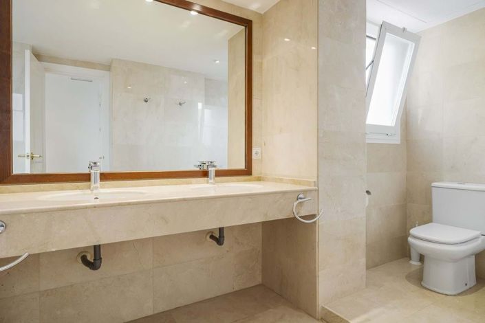 Image No.20-2 Bed Penthouse for sale