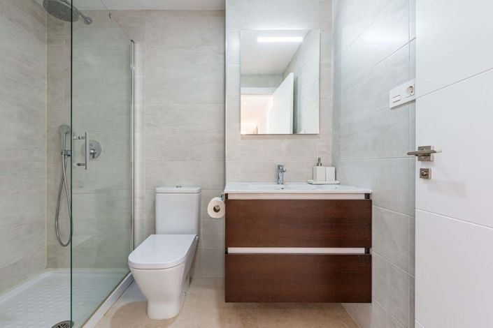 Image No.12-3 Bed Townhouse for sale