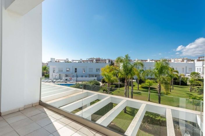 Image No.17-3 Bed Townhouse for sale