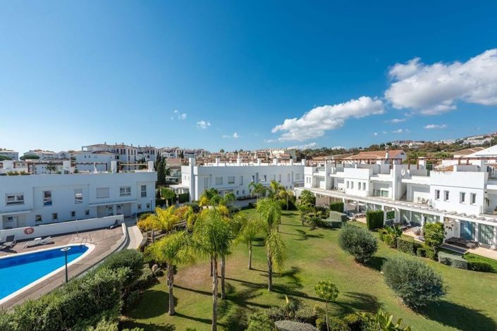 Image No.20-3 Bed Townhouse for sale